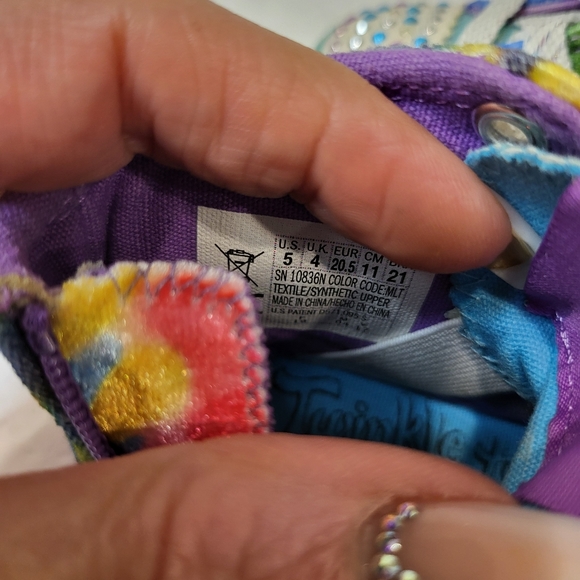 Skechers 🥳🥳HOST PICK🥳🥳twinkle toes for toddlers - Picture 9 of 10
